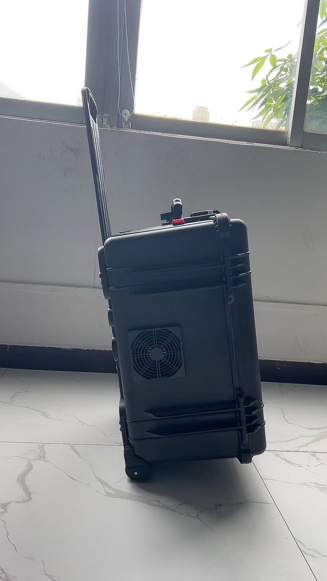 三亚手拉箱型移动通信干扰器